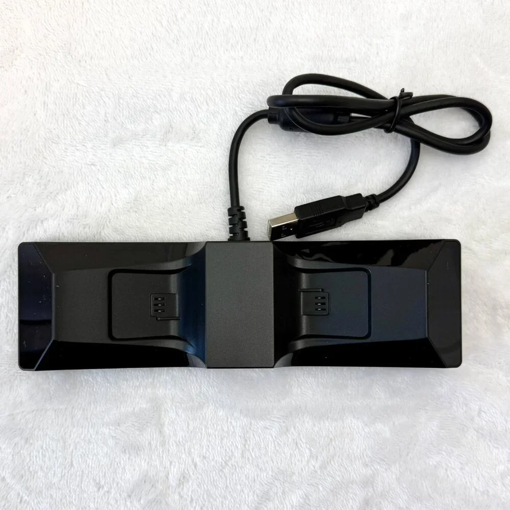 HORI XBOX One/Series X Dual Charge Station for Wireless Controllers AB10--001U